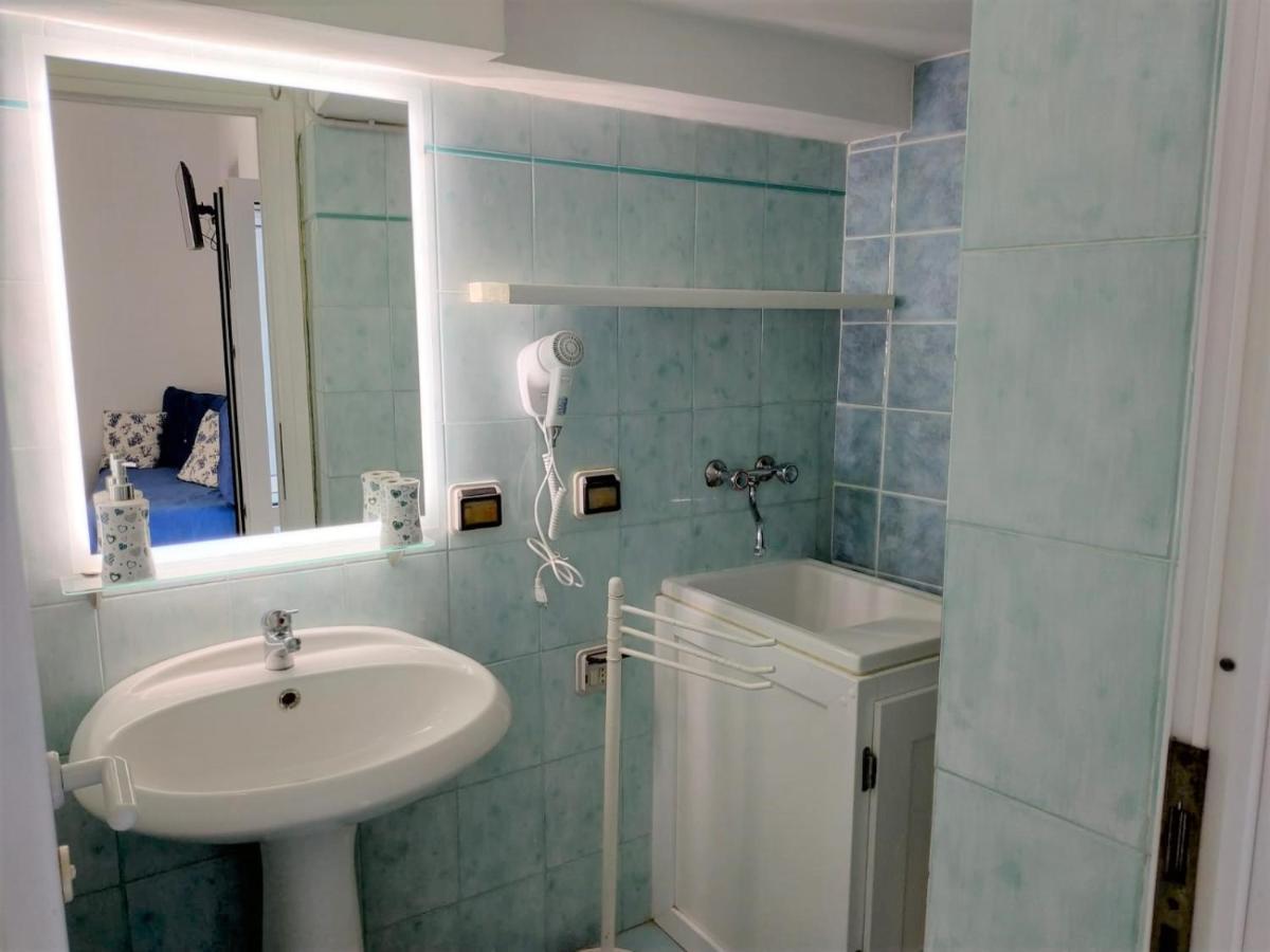 Scala Blu - Immobilevante Ponza Exterior photo