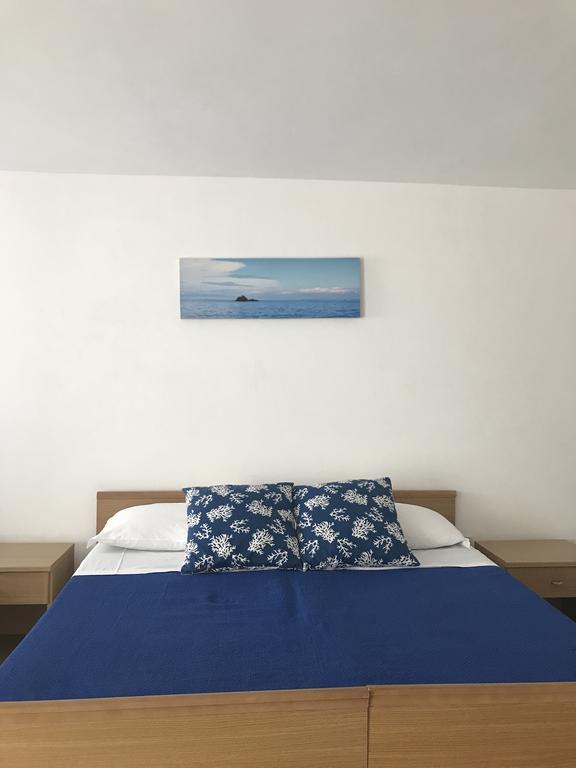 Scala Blu - Immobilevante Ponza Exterior photo